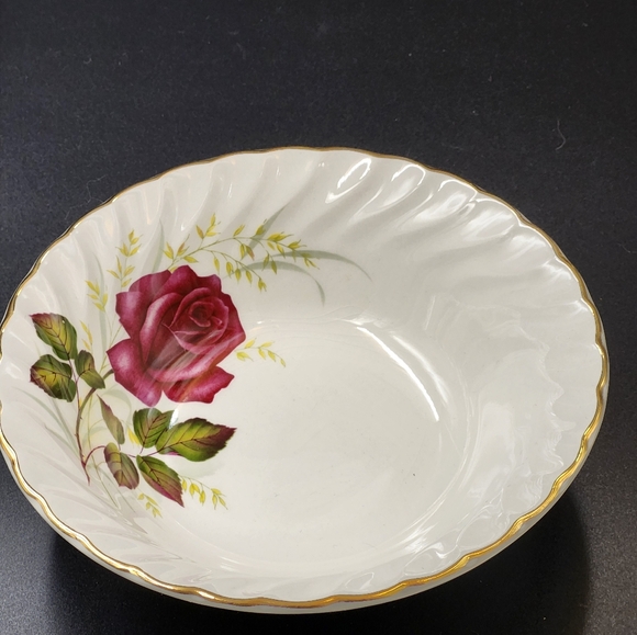 Ridgway Anniversary Rose bowl - Picture 7 of 7